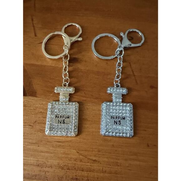Parfum N°5 Rhinestone Perfume Bottle Keychain Bling Bag Charm Gold & Silver NWOT - Picture 2 of 13